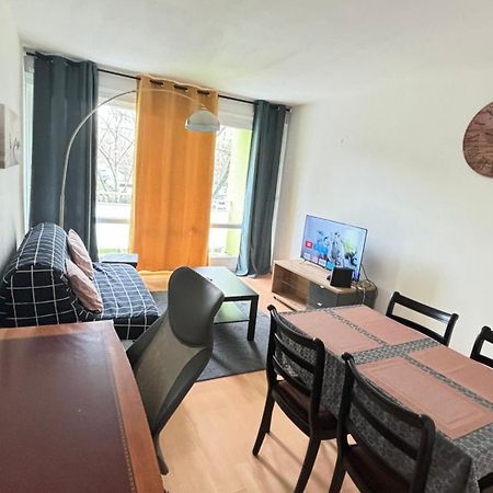 Ferienwohnung Deux Pieces Ris Orangis Ris-Orangis Exterior foto