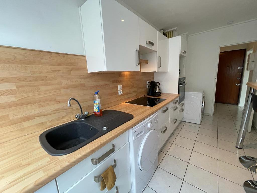 Ferienwohnung Deux Pieces Ris Orangis Ris-Orangis Exterior foto