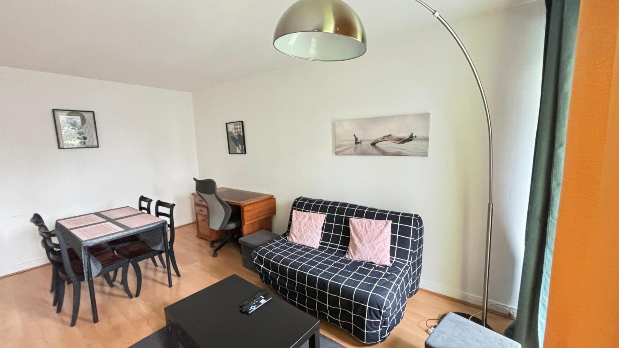 Ferienwohnung Deux Pieces Ris Orangis Ris-Orangis Exterior foto